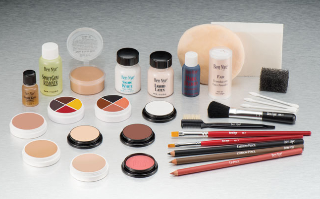 Ben Nye Theatrical Creme Makeup Kit, Fair: Light-Medium
